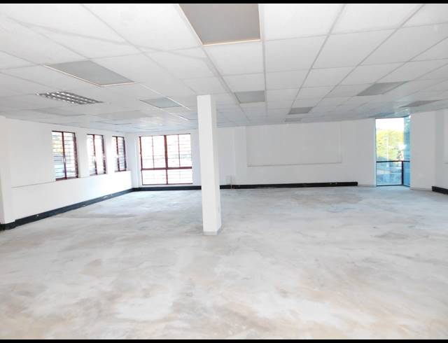 229M² OFFICE TO LET IN FERNDALE